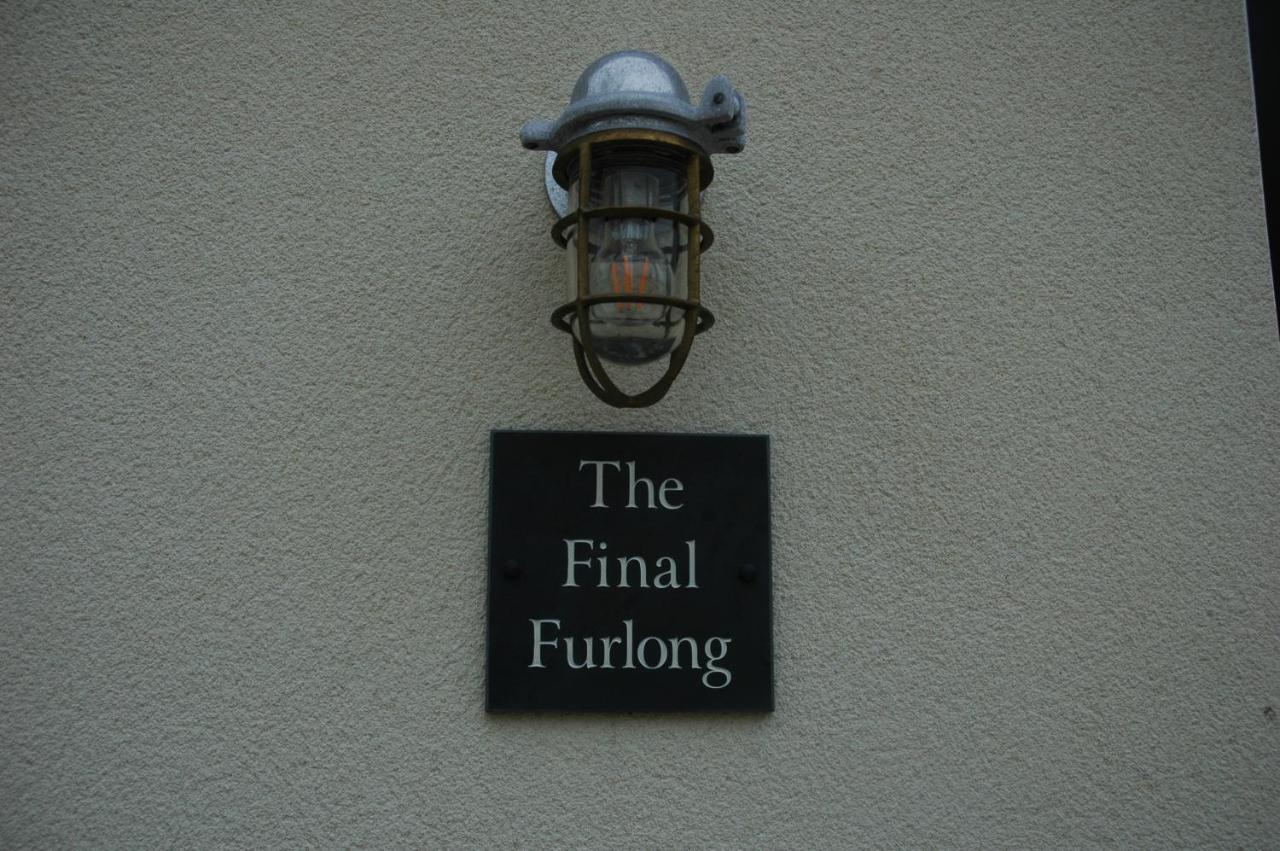 Apartment The Final Furlong,